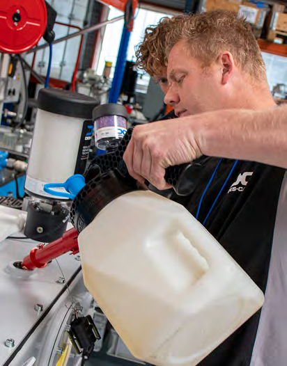 Des-Case Lubrication Work Center olielaboratorium en opslag